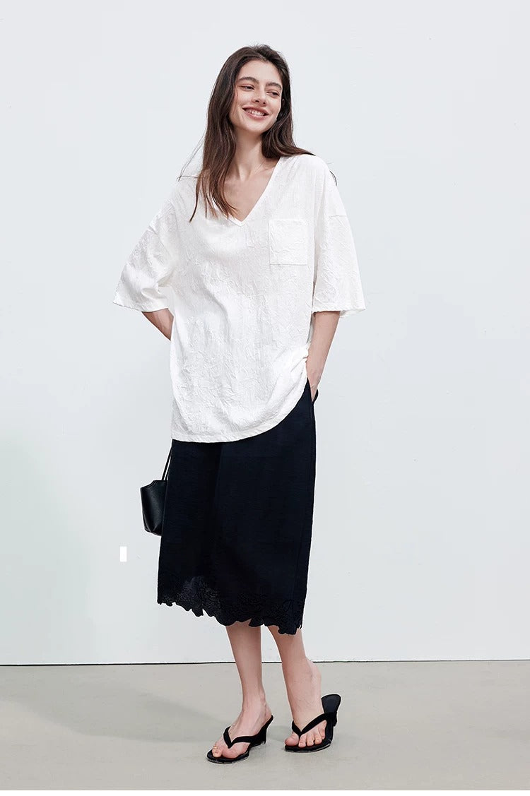 Crinkle Texture V-Neck Tee_BDHL8342