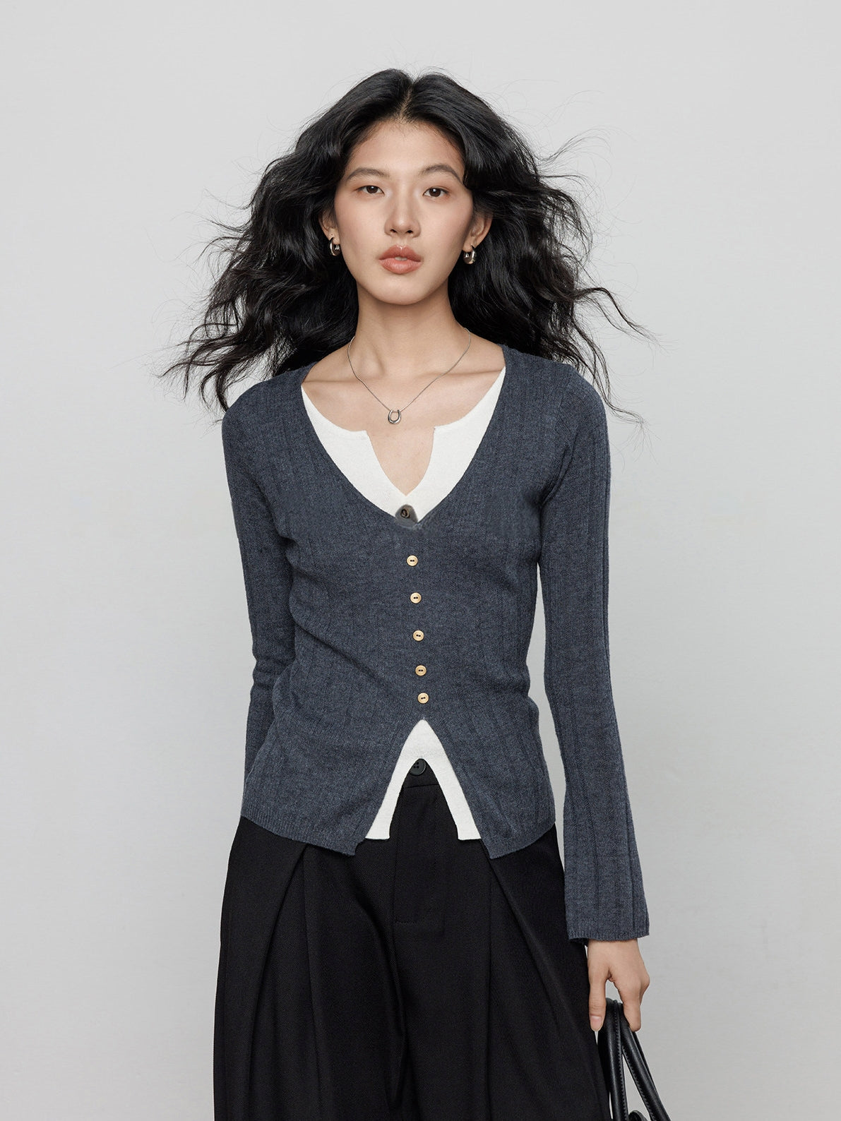 V-Neck Two-Piece Style Knit Tops_BDHL8137