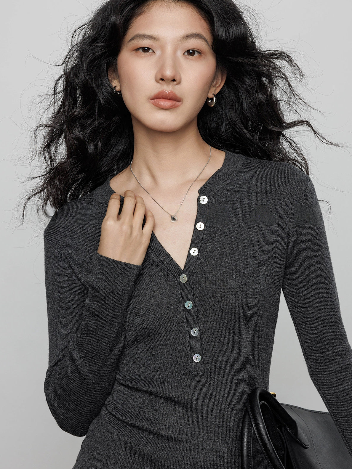 Henry-Collar Knit Slim Tops_BDHL8139