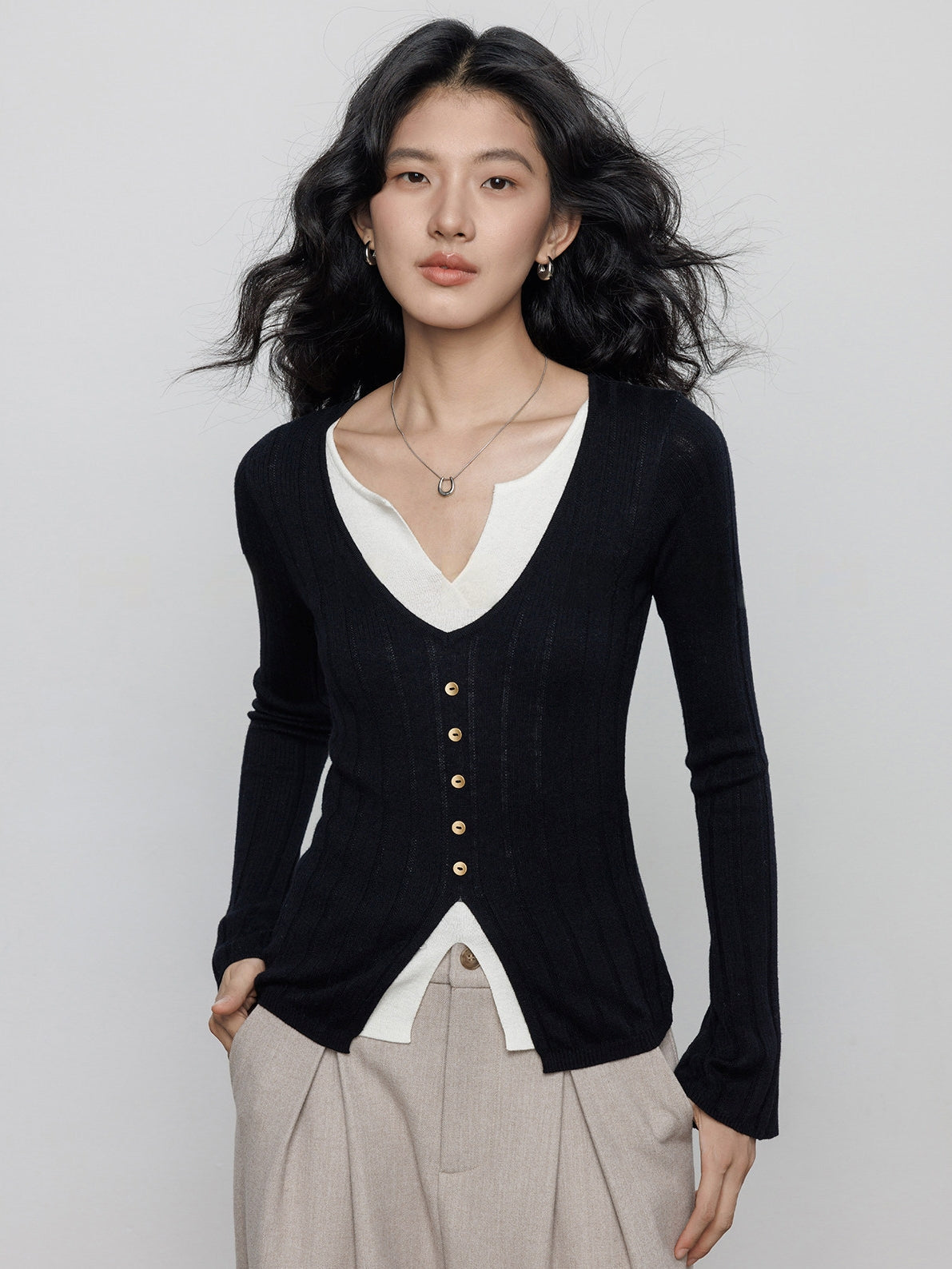 V-Neck Two-Piece Style Knit Tops_BDHL8137