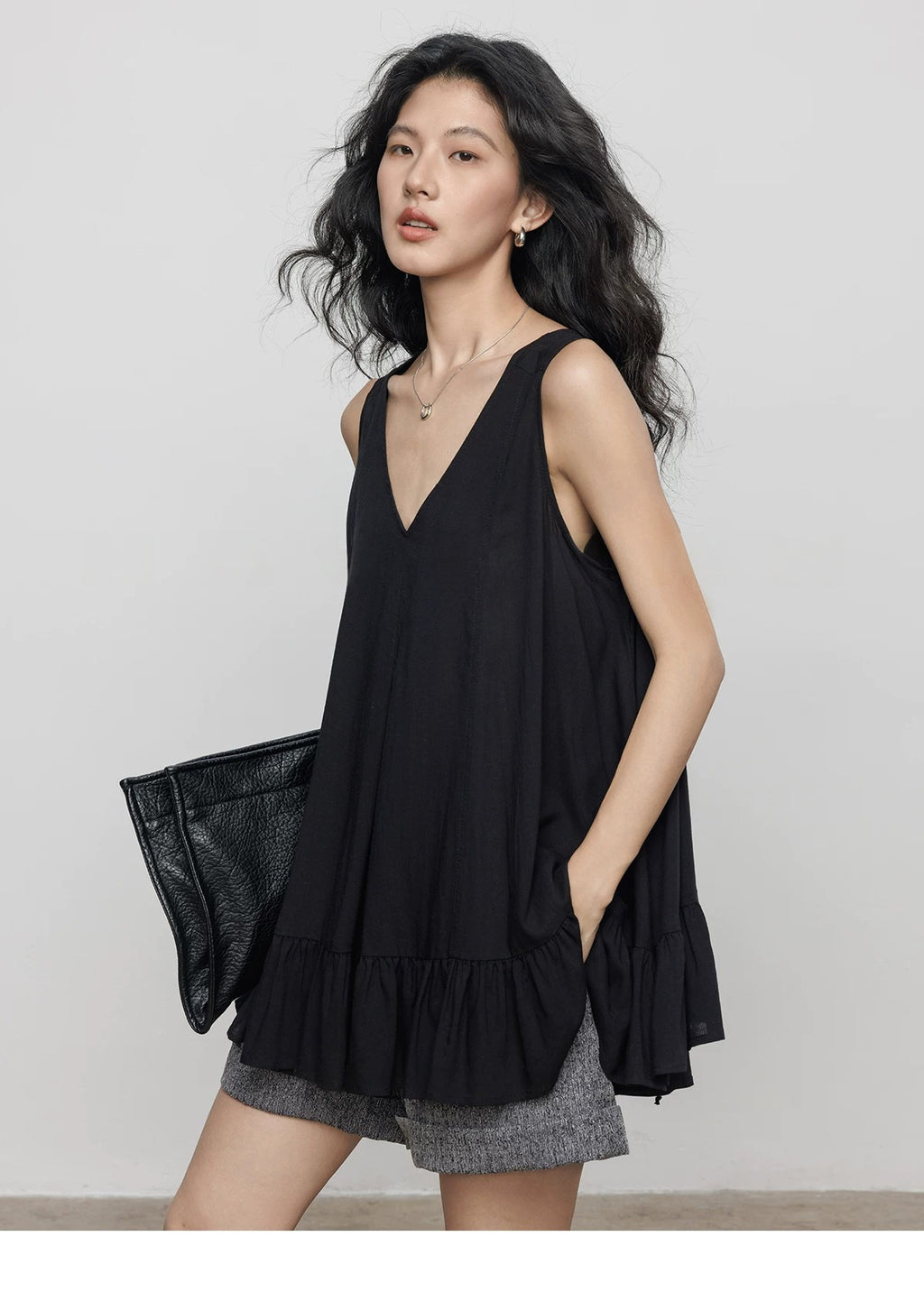 Ruffle Hem Sleeveless Linen Top_BDHL8360