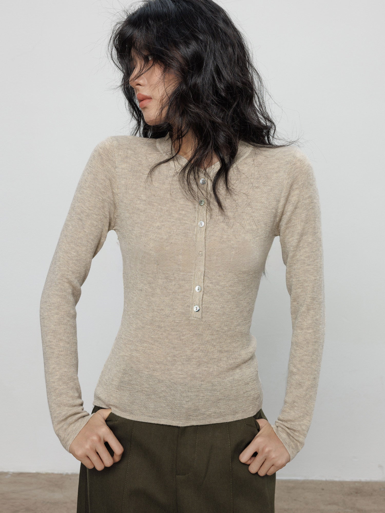 Henry-Collar Knit Slim Tops_BDHL8139