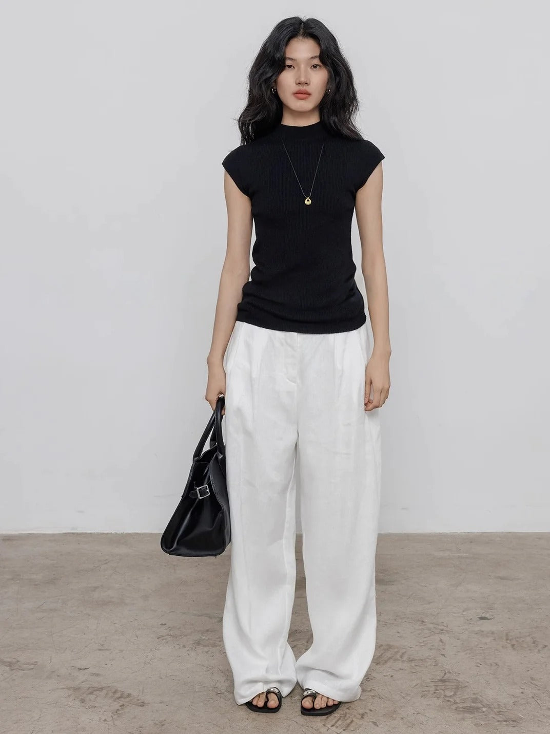 Half Turtleneck Knitted Vest_BDHL7357