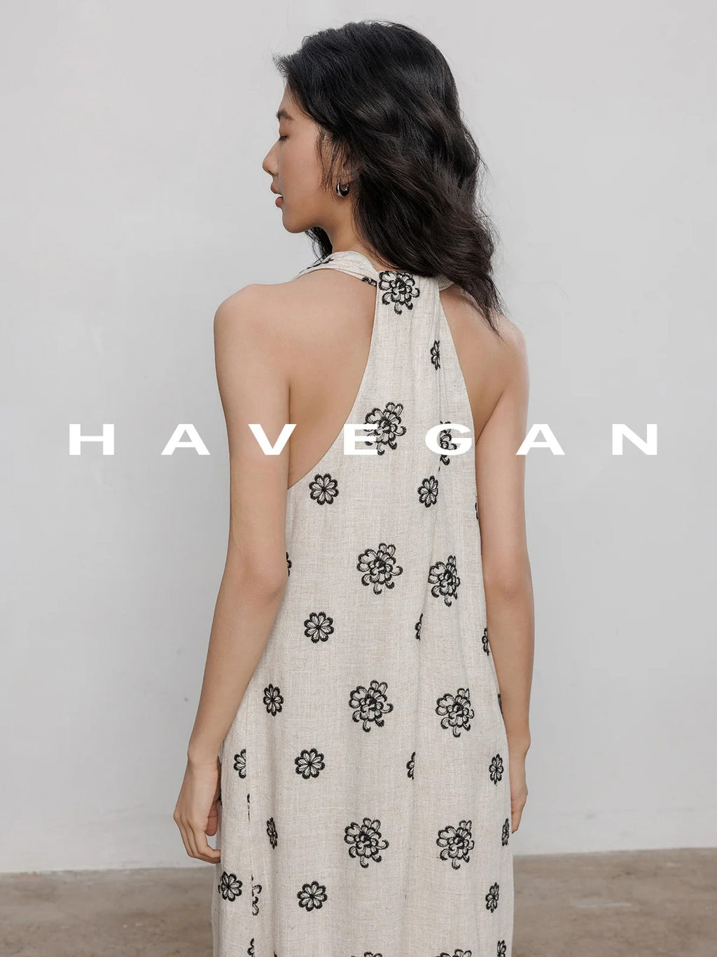 V-Neck Embroidered Floral Dress_BDHL7237