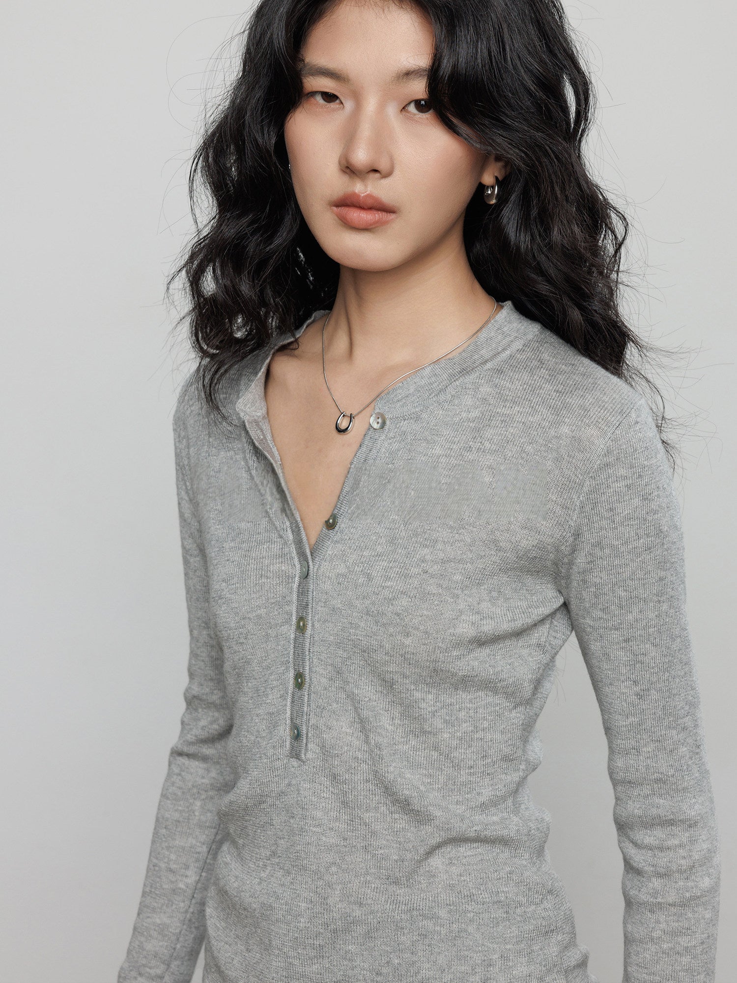 Henry-Collar Knit Slim Tops_BDHL8139