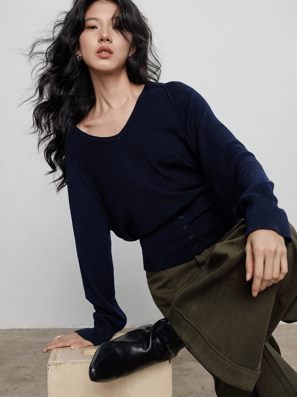 Peach Heart Neck Knit Tops_BDHL8169