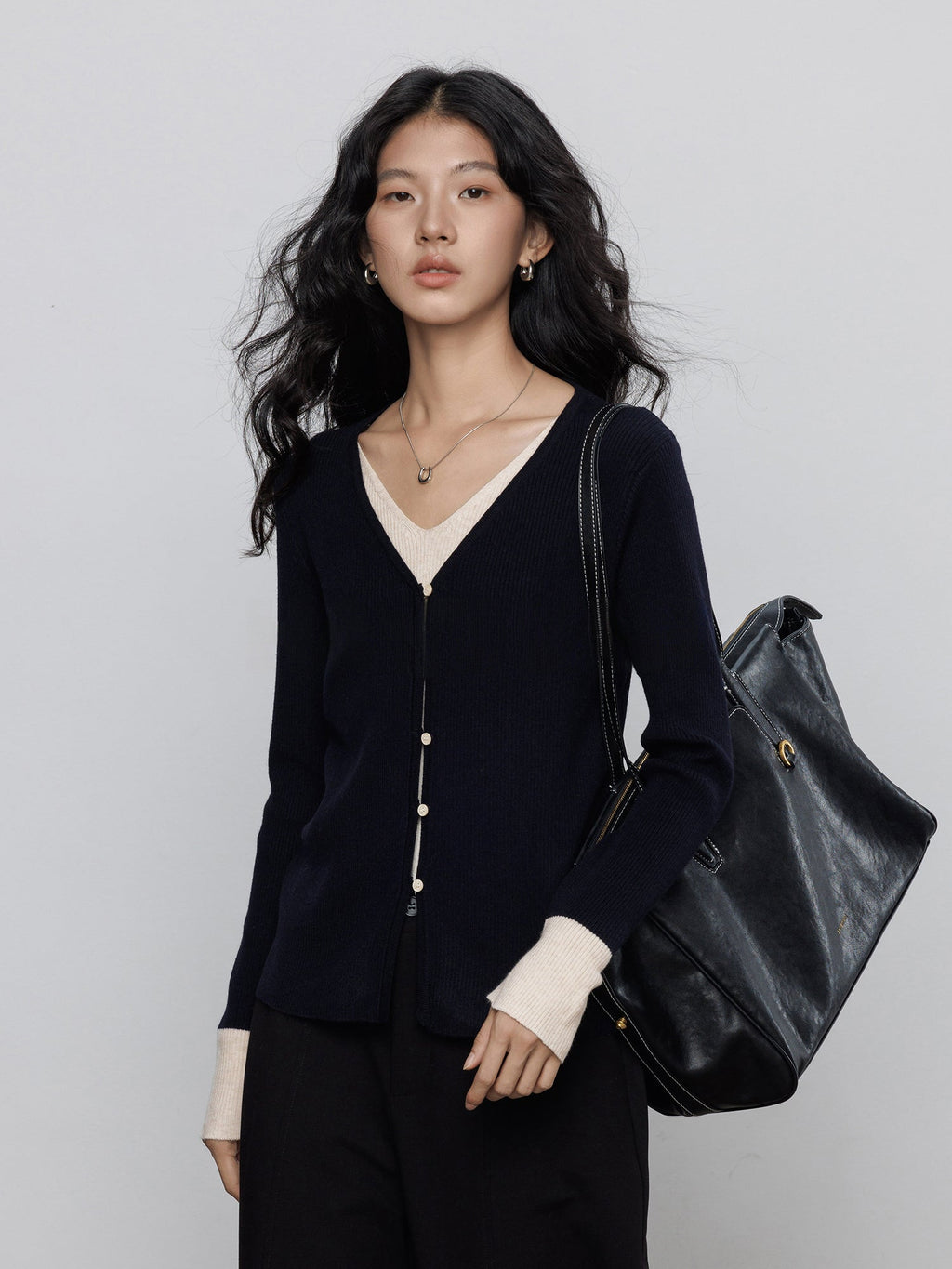 V-Neck Two-Piece Style Cardigan_BDHL7785