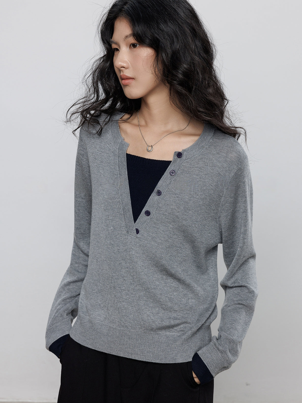 Two-Piece Style Relaxed-Fit Tops_BDHL7781