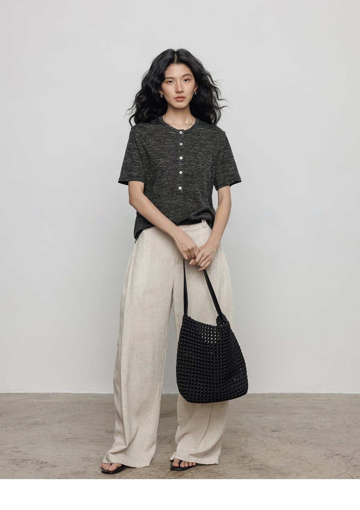 Henley Neck Linen Blend Tee_BDHL8361