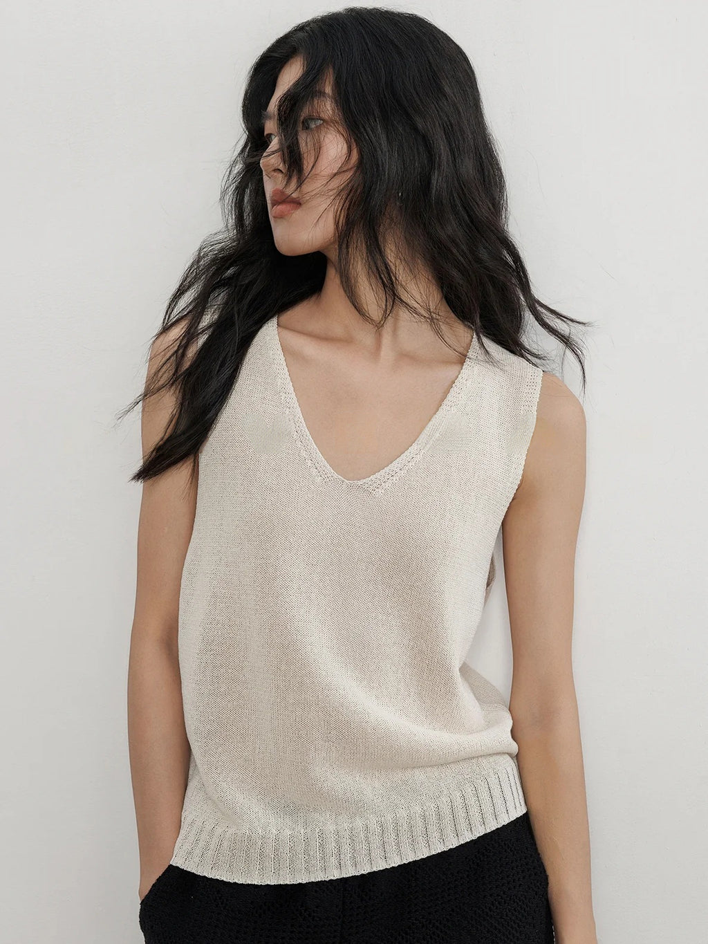 V-Neck Tie-Strap Knitted Vest_BDHL7477