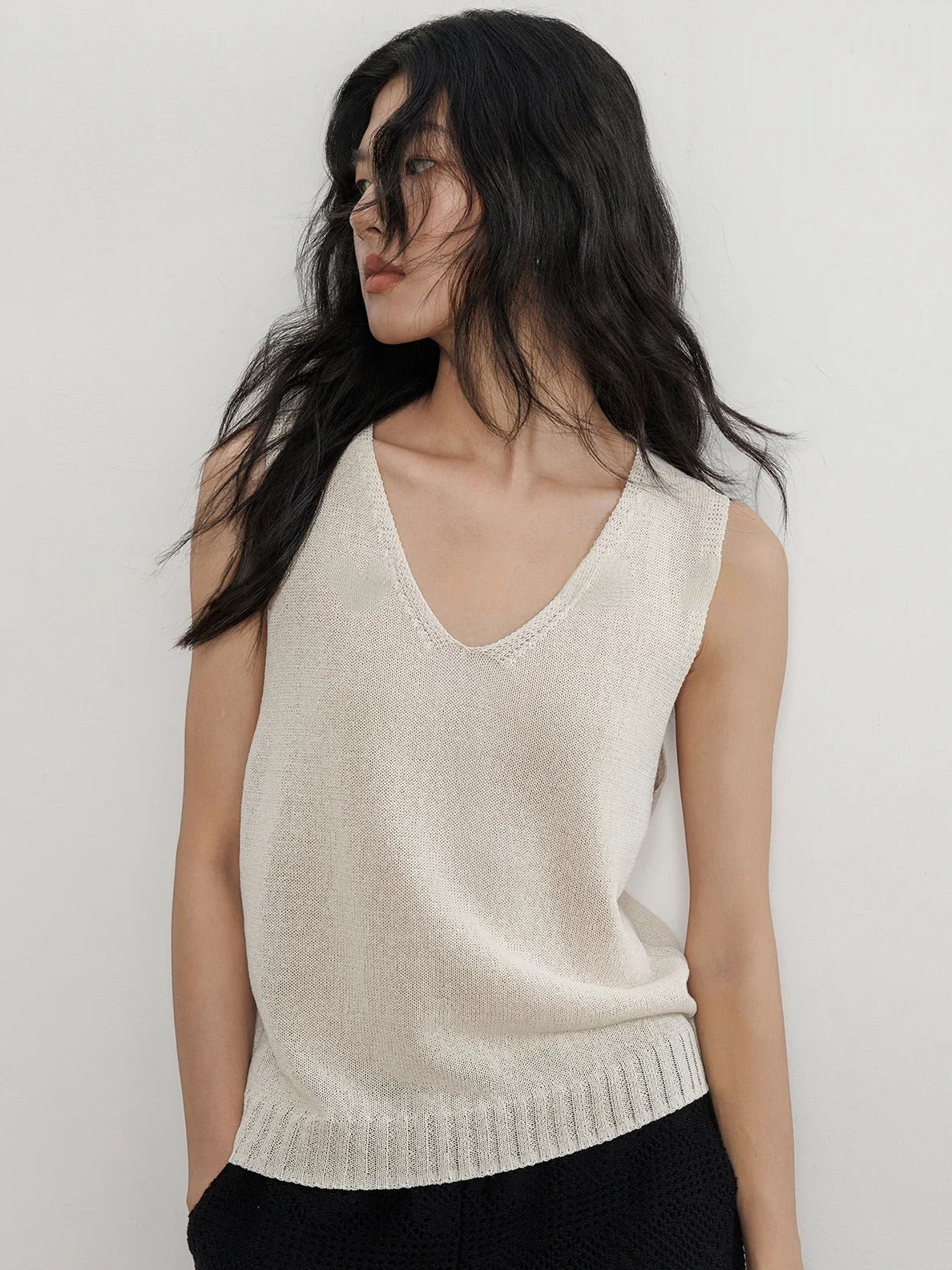 V-Neck Tie-Strap Knitted Vest_BDHL7477