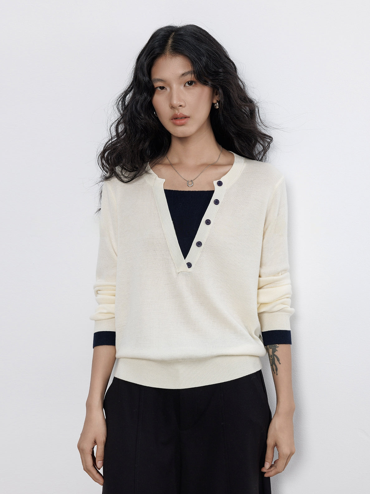 Two-Piece Style Relaxed-Fit Tops_BDHL7781