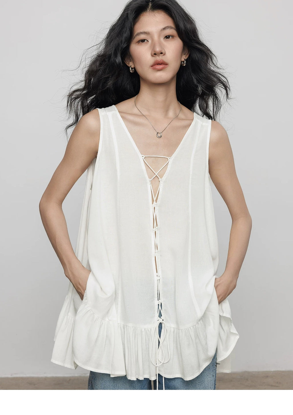 Ruffle Hem Sleeveless Linen Top_BDHL8360