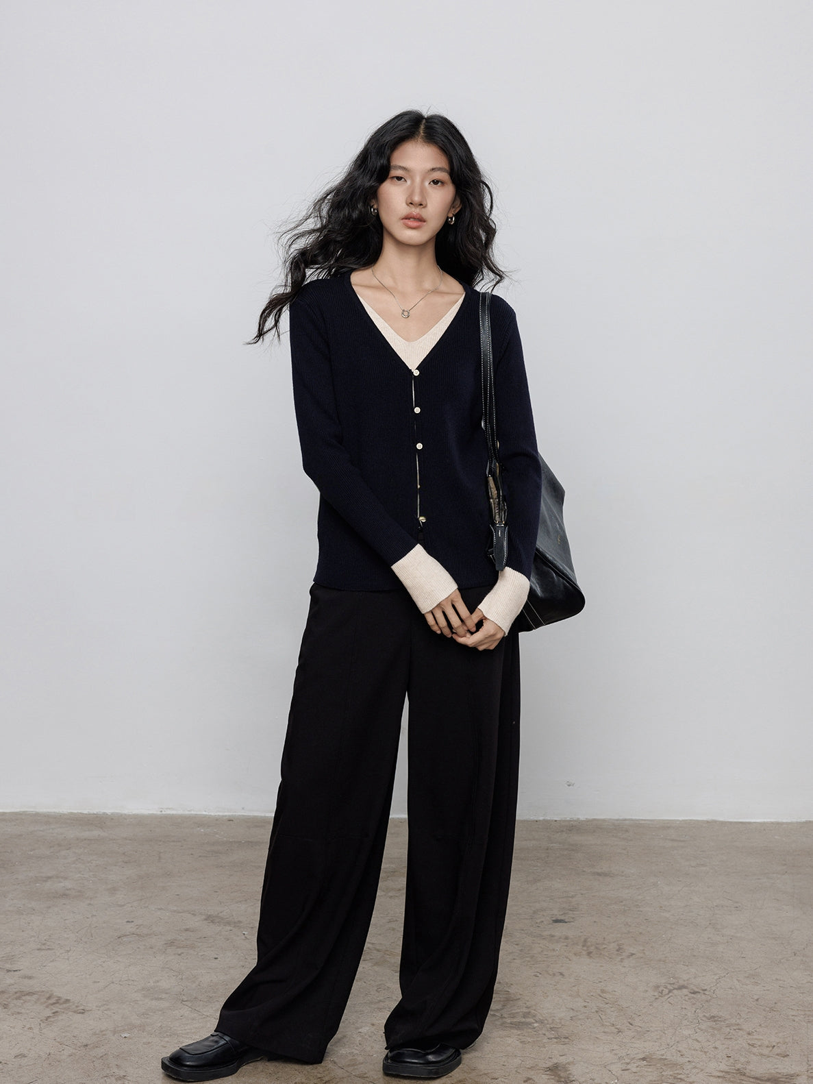 V-Neck Two-Piece Style Cardigan_BDHL7785