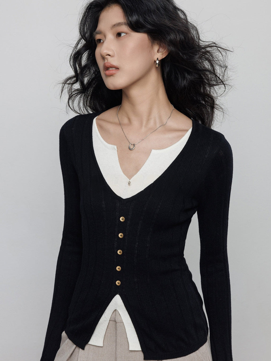 V-Neck Two-Piece Style Knit Tops_BDHL8137