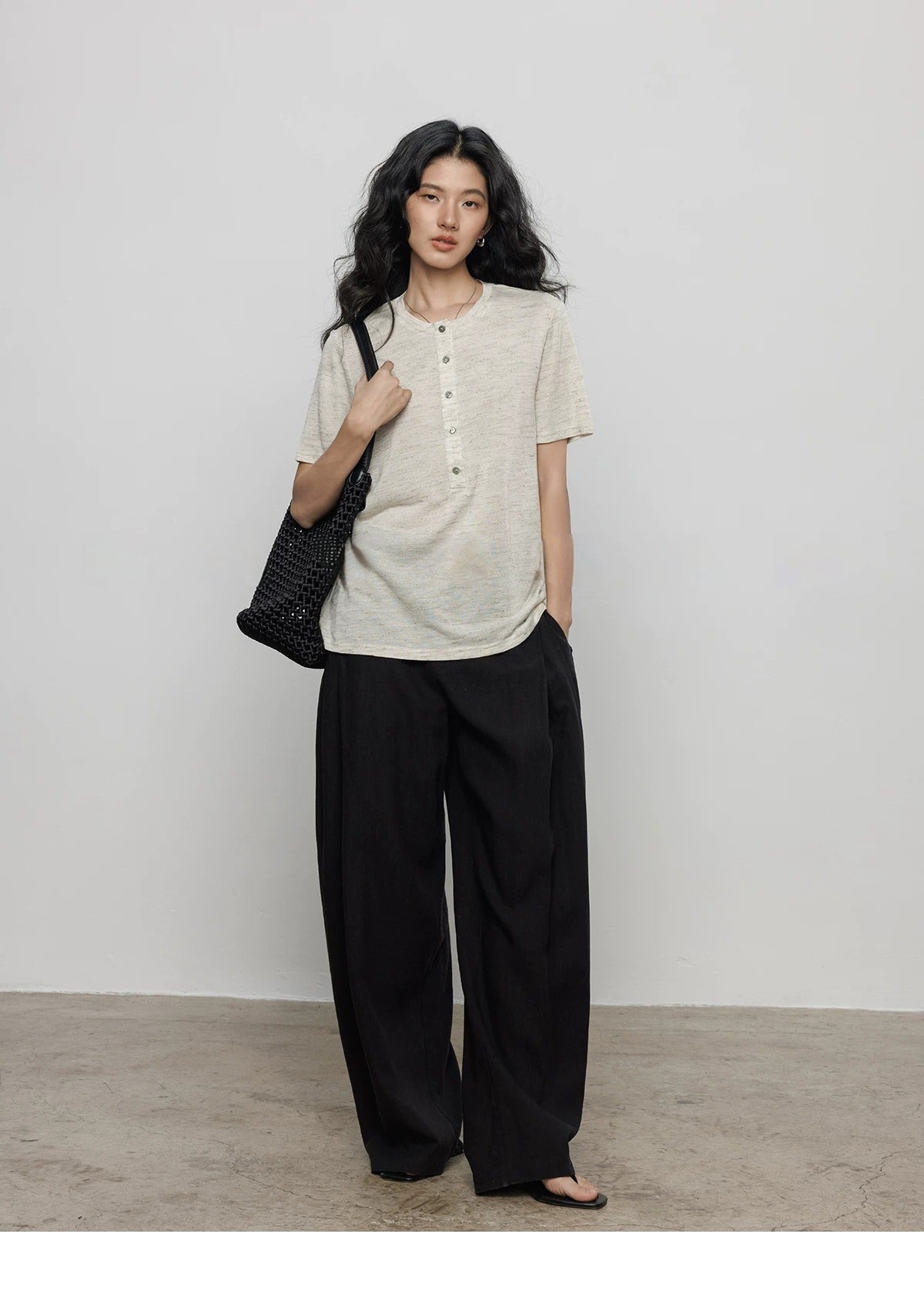 Henley Neck Linen Blend Tee_BDHL8361