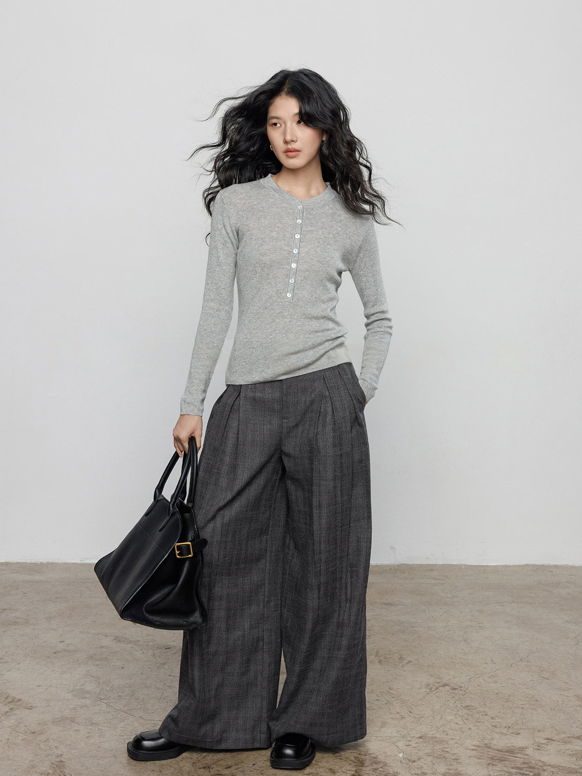 Henry-Collar Knit Slim Tops_BDHL8139