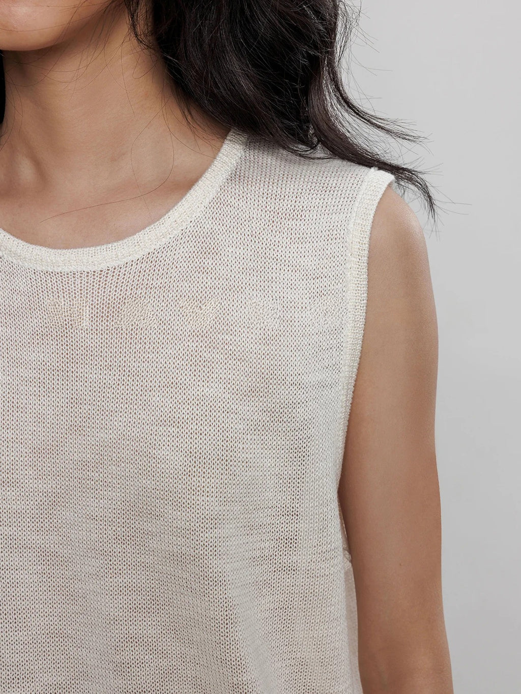 Round Neck Sleeveless Tops_BDHL7233