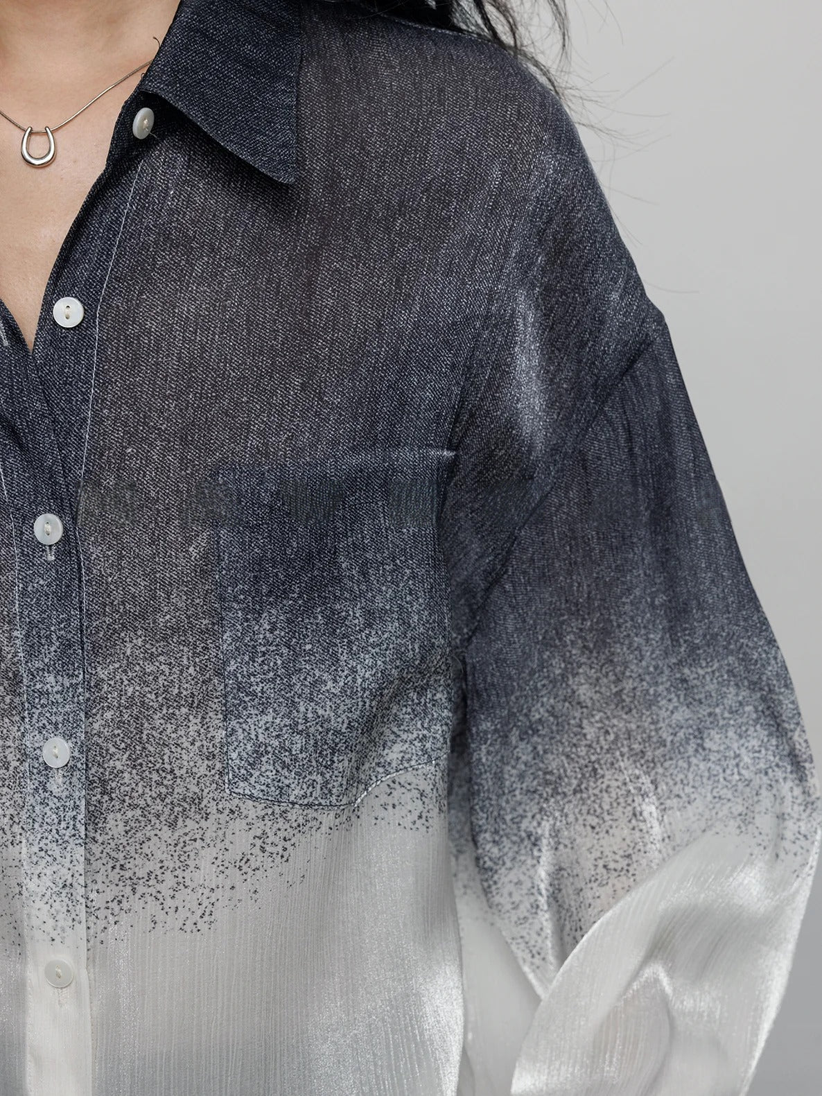 Design Gradation Print Shirt_BDHL7604