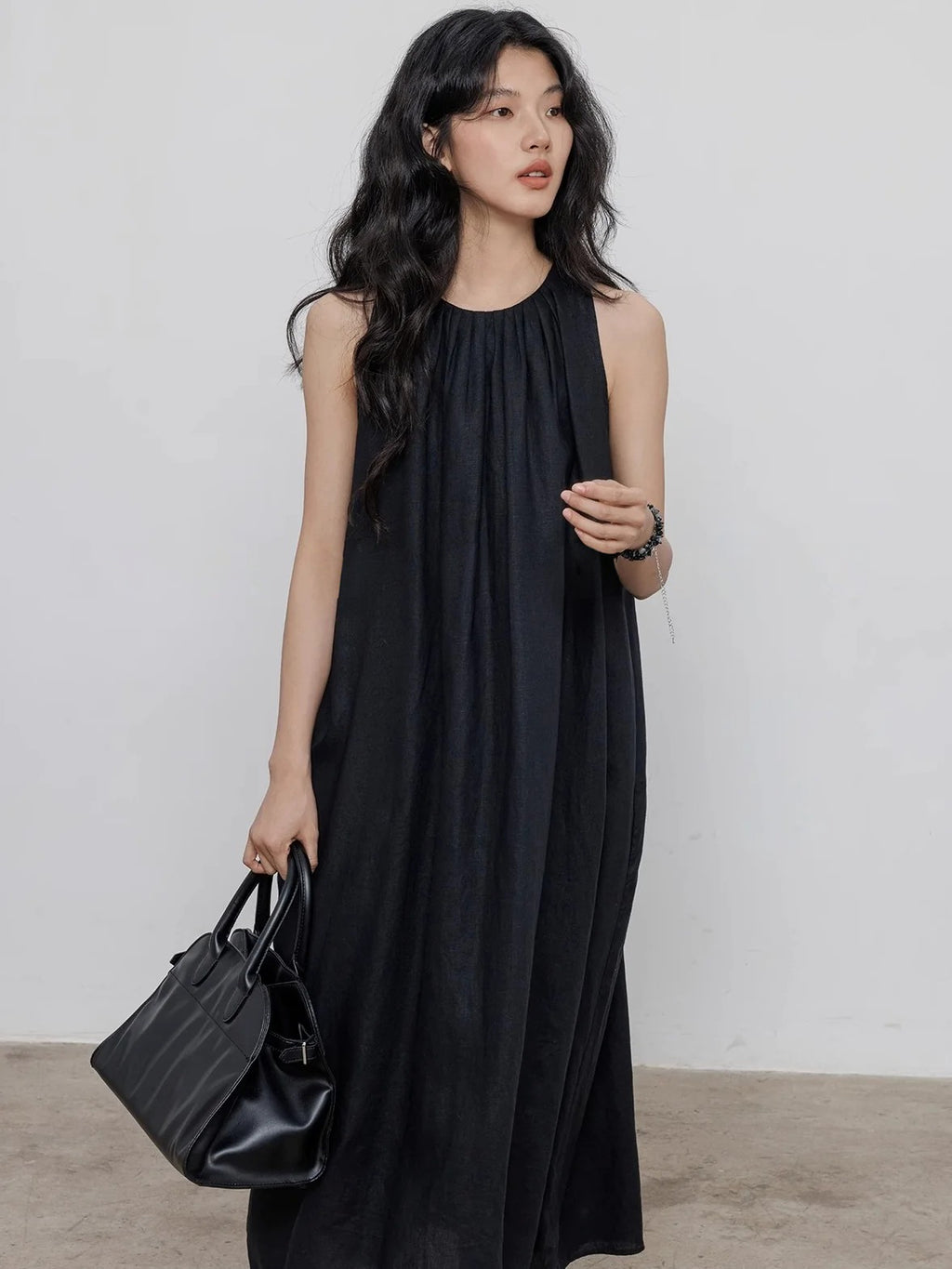 Black A-Line Skirt Sleeveless Dress_BDHL7360