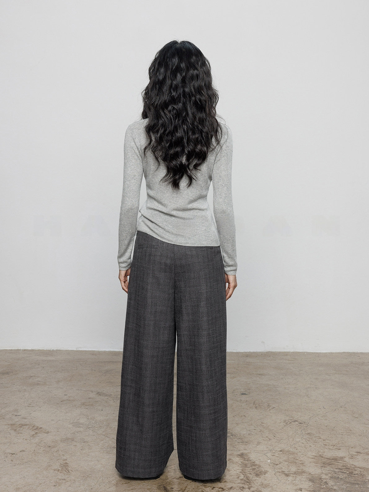 Henry-Collar Knit Slim Tops_BDHL8139