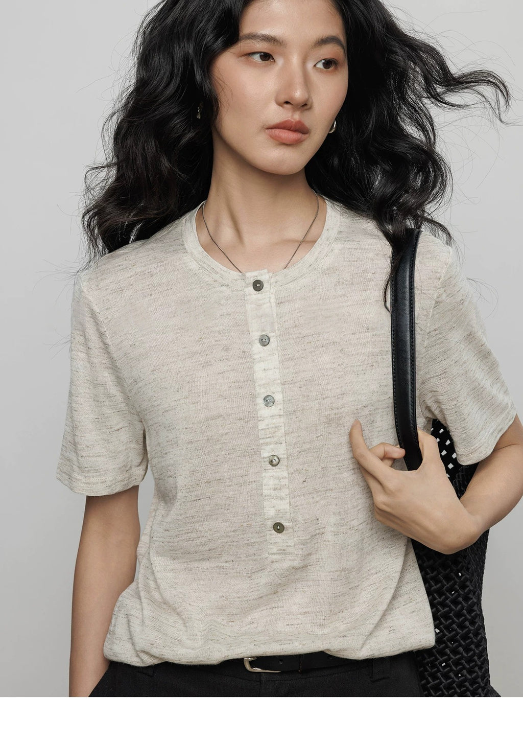 Henley Neck Linen Blend Tee_BDHL8361