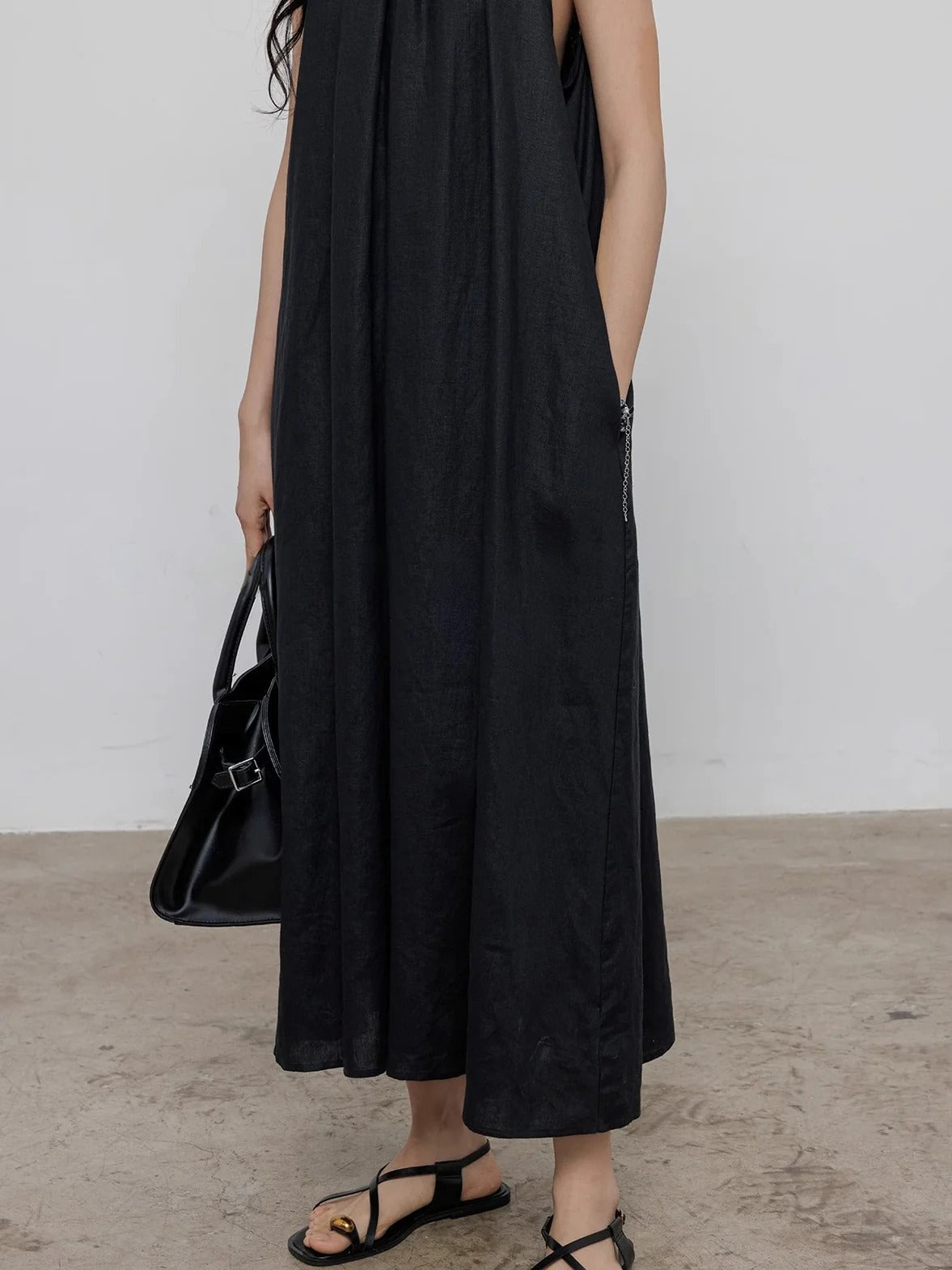 Black A-Line Skirt Sleeveless Dress_BDHL7360