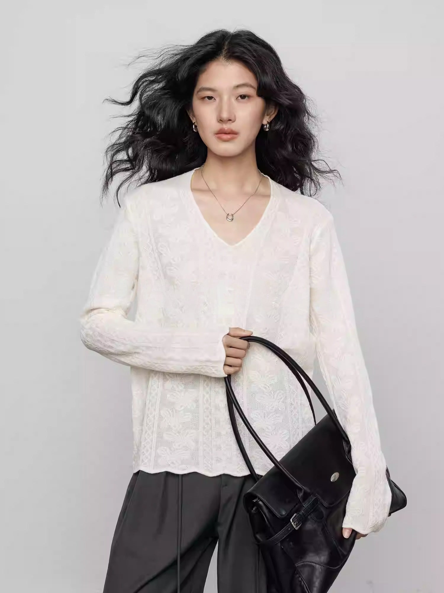 V-Neck Lace Knit Tops_BDHL8140