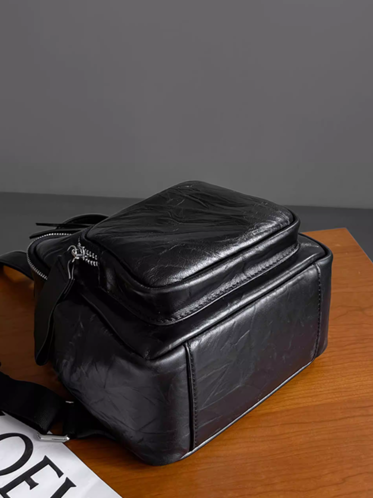 Lightweight Compact Leather Backpack_BDHL8094