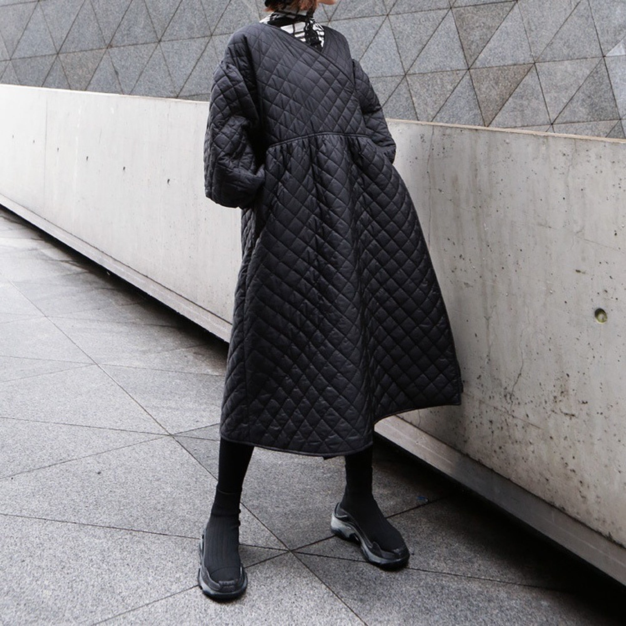Lantern Sleeve Quilted Volume Outerwear_5352