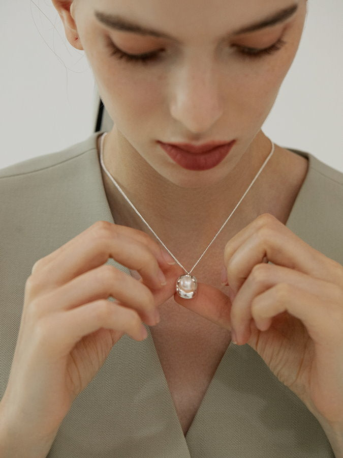Bean Pendant Pearl Necklace_HL4303