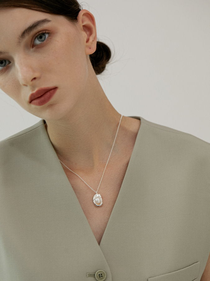 Bean Pendant Pearl Necklace_HL4303