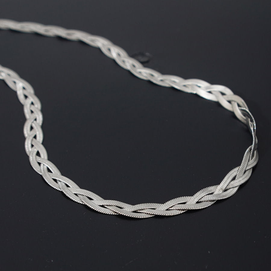 Blade design necklace HL9619