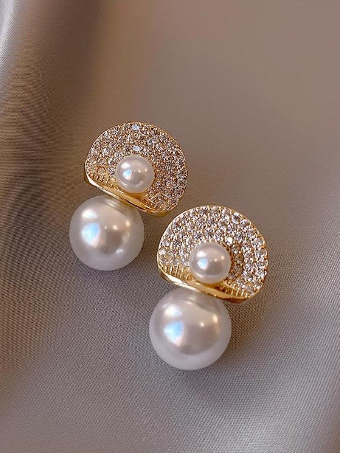 Gold Plated Pearl Earrings HL3847