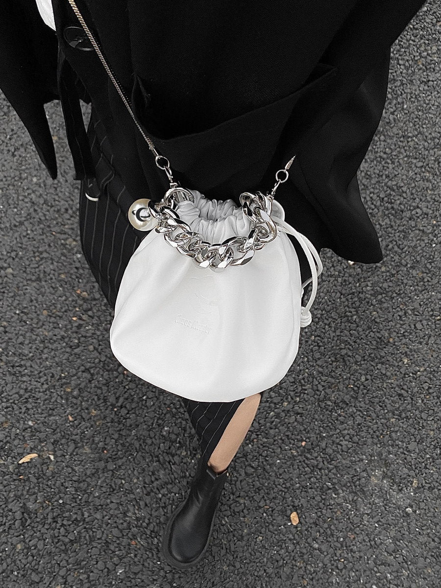 Drawstring Chain Shoulder Bag 8930