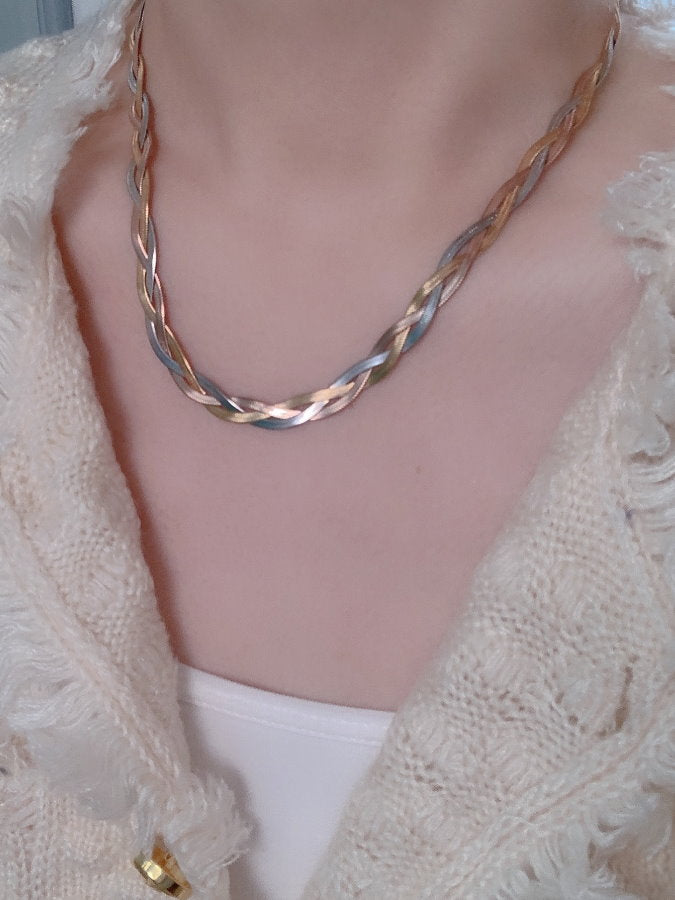Blade design necklace HL9619