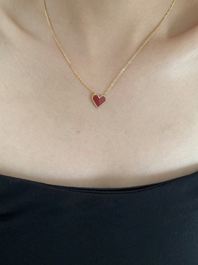 Milgrain heart necklace HL3450