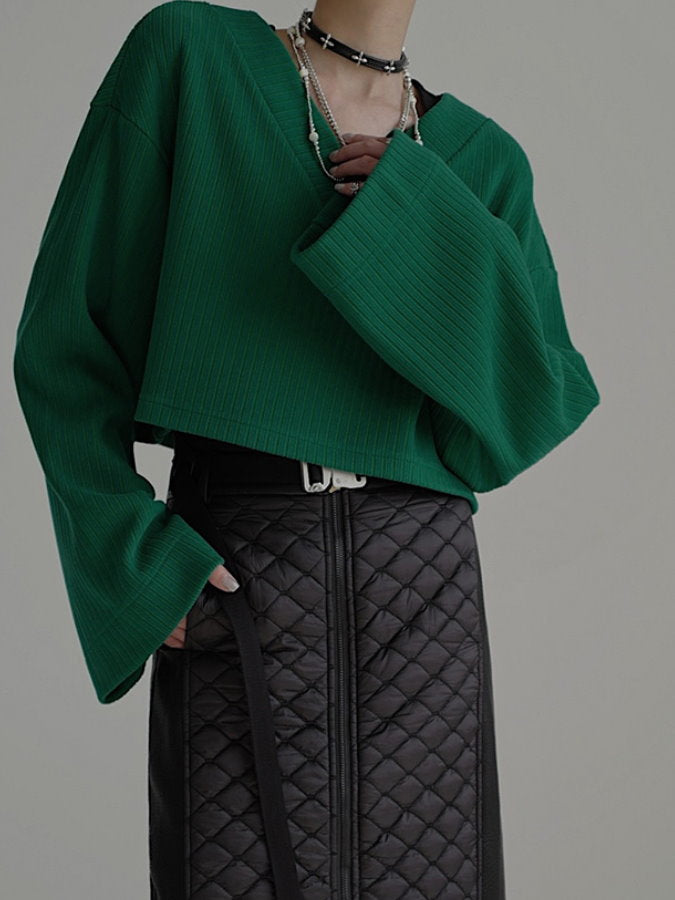 Deep V-neck cropped rib knit HL4082