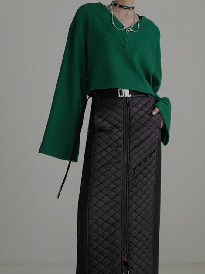 Deep V-neck cropped rib knit HL4082
