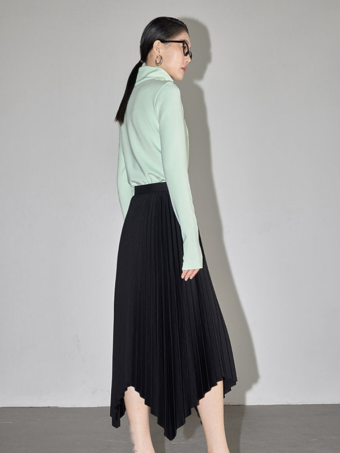 Asymmetrical Hem Pleated Skirt HL4282