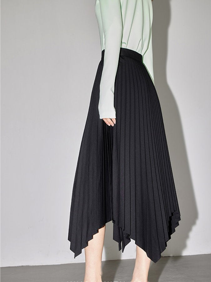 Asymmetrical Hem Pleated Skirt HL4282