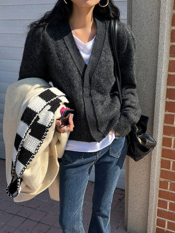 Snap button v-neck knit cardigan HL4067