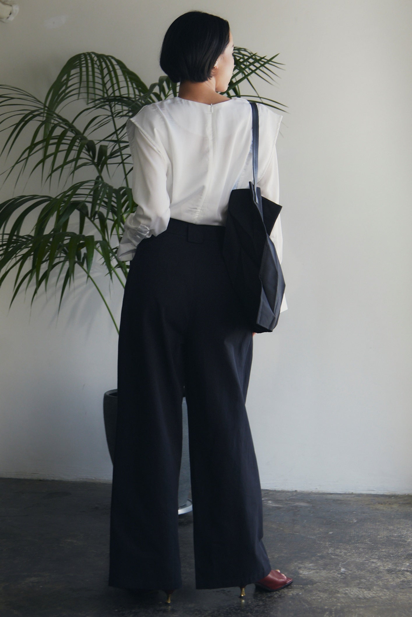 Front Tucked Wide Leg Pants LCHK/HL9702
