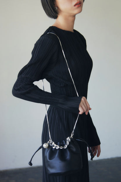 Drawstring Chain Shoulder Bag 8930