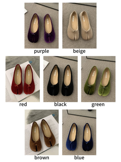 Split Toe Velvet Flat Shoes_BDHL4359