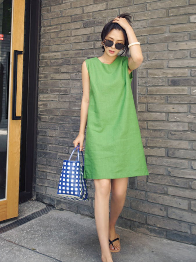 Sleeveless Vitamin Collar Dress HL3715