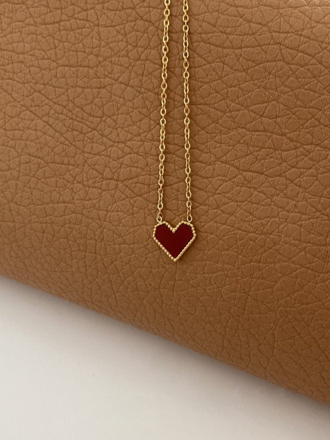 Milgrain heart necklace HL3450