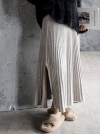 Side Slit Pleated Knit Skirt HL4231