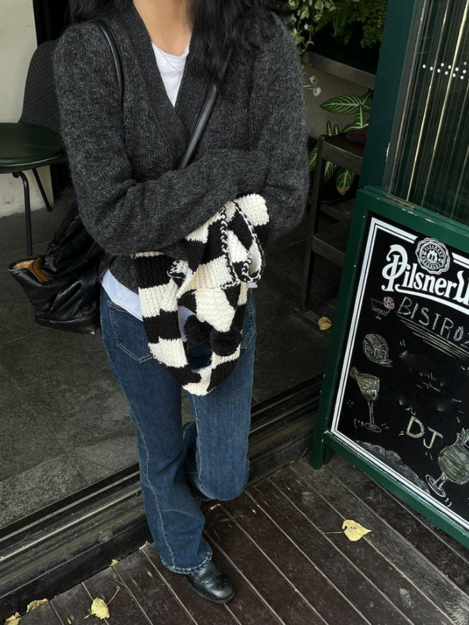 Snap button v-neck knit cardigan HL4067