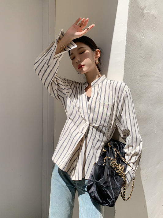 Striped Front Tucked Shirt HL3942